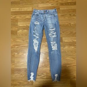 Light blue America Eagle skinny ripped jeans